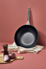gigilli-cristel-28-cm-wok-tava-siyah-527.jpg
